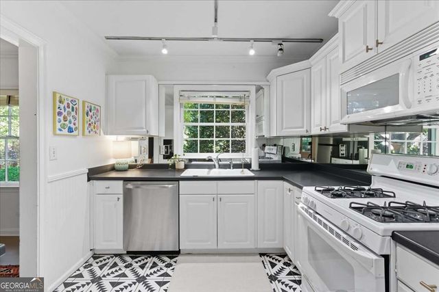 1407 Merry Lane NE, Atlanta, GA 30329