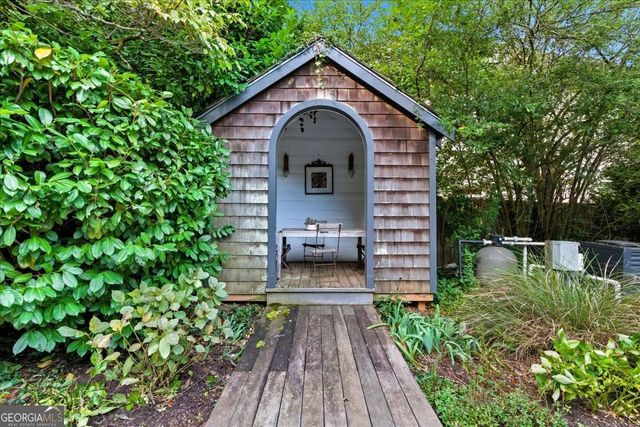 1407 Merry Lane NE, Atlanta, GA 30329