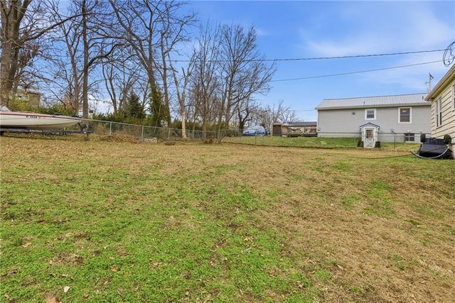 506 E Wimer Street, Knob Noster, MO 65336