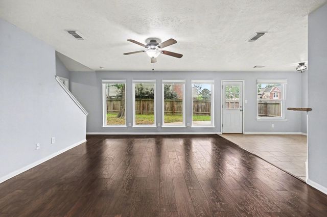 5531 Flax Bourton Street, Humble, TX 77346