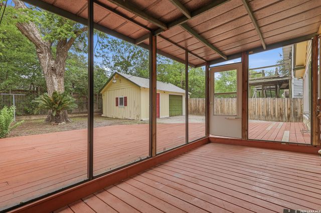 513 FULTON AVE, San Antonio, TX 78212