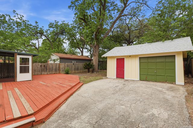 513 FULTON AVE, San Antonio, TX 78212