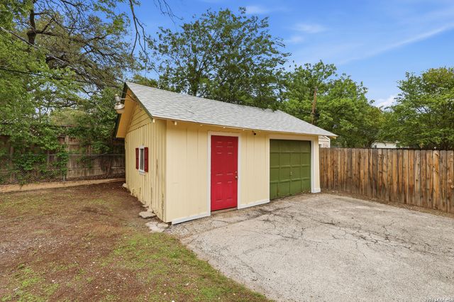 513 FULTON AVE, San Antonio, TX 78212