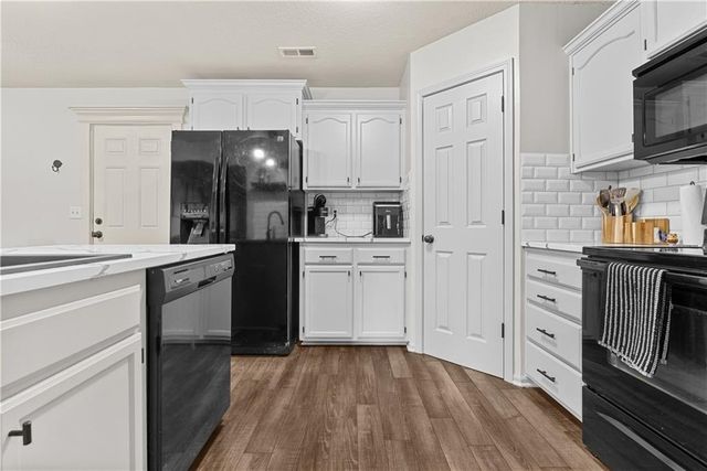 521 SW 15th Street, Blue Springs, MO 64015