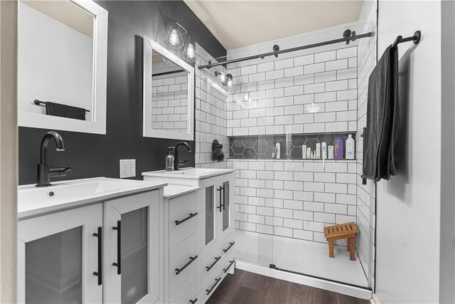 521 SW 15th Street, Blue Springs, MO 64015