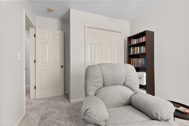 521 SW 15th Street, Blue Springs, MO 64015