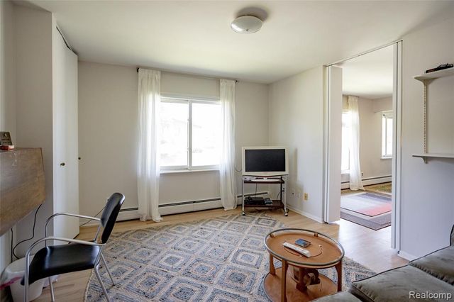 1550 Cherboneau 218, Detroit, MI 48207