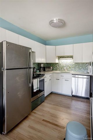 1550 Cherboneau 218, Detroit, MI 48207