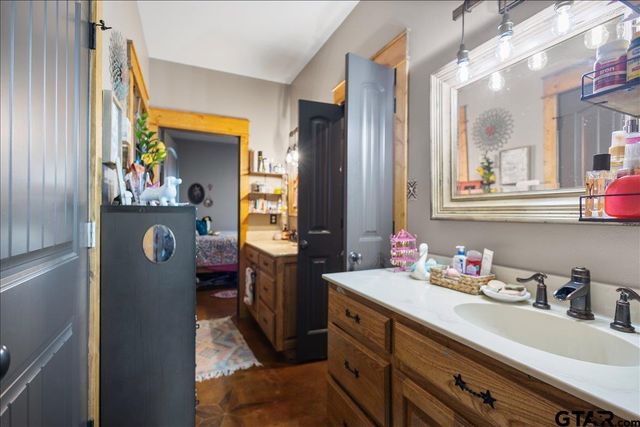 14955 FM 2010, Chandler, TX 75758