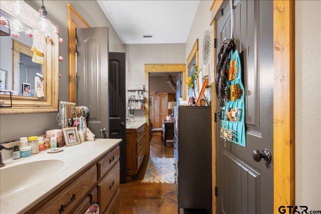 14955 FM 2010, Chandler, TX 75758