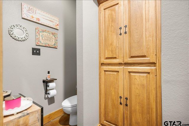 14955 FM 2010, Chandler, TX 75758