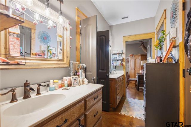 14955 FM 2010, Chandler, TX 75758