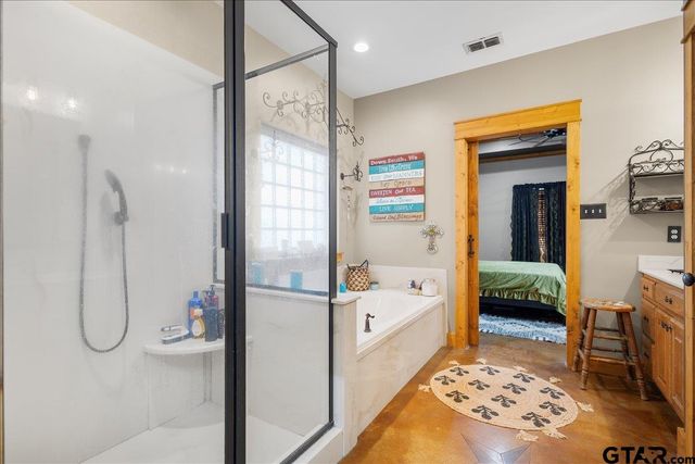 14955 FM 2010, Chandler, TX 75758