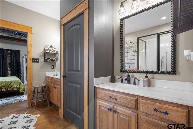 14955 FM 2010, Chandler, TX 75758