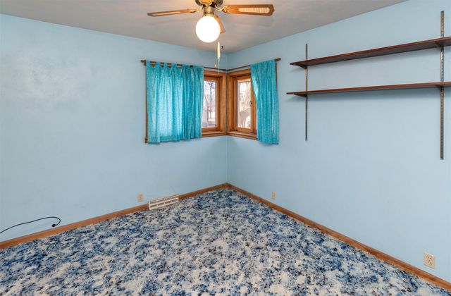 410 N Vine Street, Hartford, IA 50118