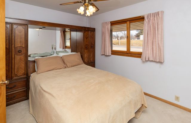 410 N Vine Street, Hartford, IA 50118