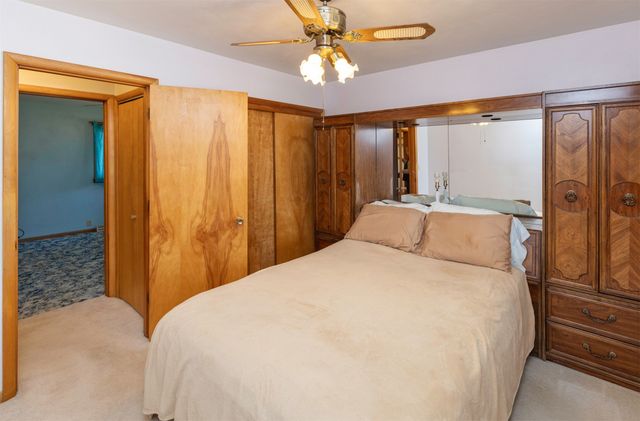 410 N Vine Street, Hartford, IA 50118