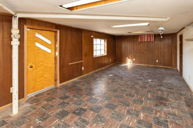 410 N Vine Street, Hartford, IA 50118