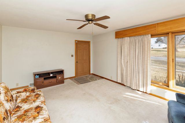 410 N Vine Street, Hartford, IA 50118