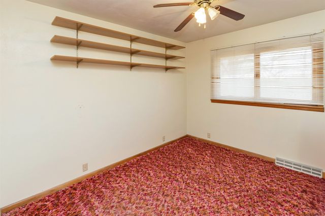 410 N Vine Street, Hartford, IA 50118