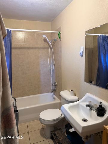 2002 DETROIT Avenue, El Paso, TX 79902