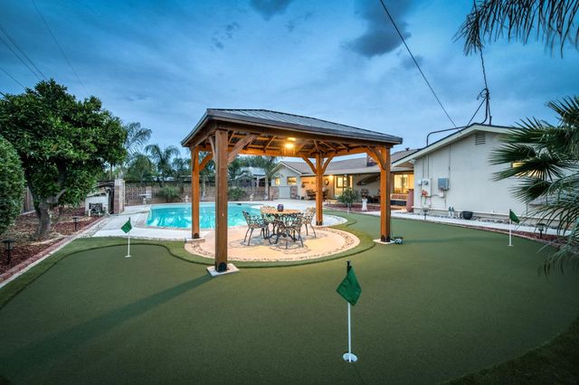 1540 W San Ramon Avenue, Fresno, CA 93711