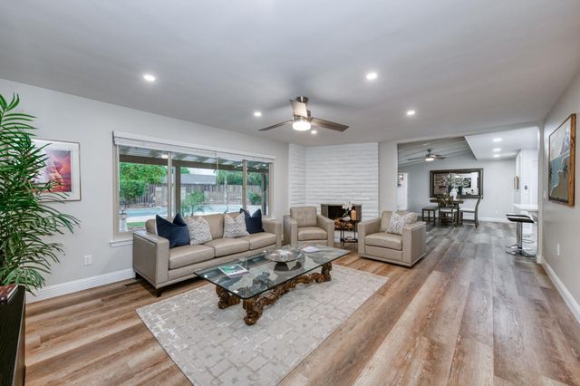 1540 W San Ramon Avenue, Fresno, CA 93711