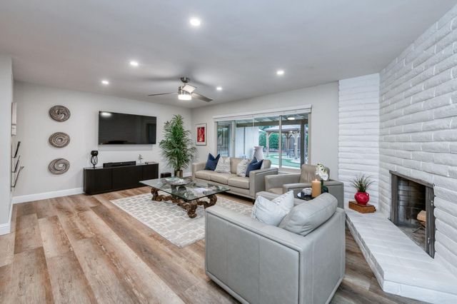 1540 W San Ramon Avenue, Fresno, CA 93711