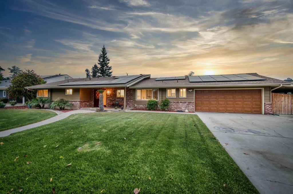 1540 W San Ramon Avenue, Fresno, CA 93711