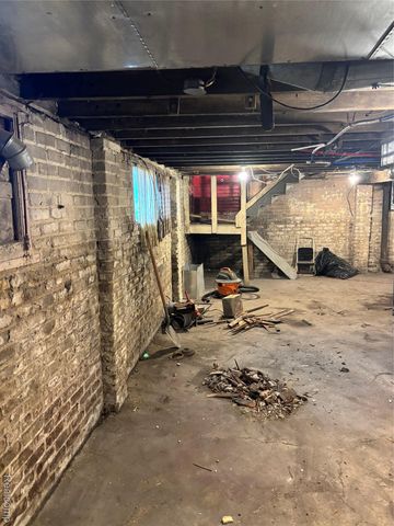 6112 Helen Street, Detroit, MI 48211