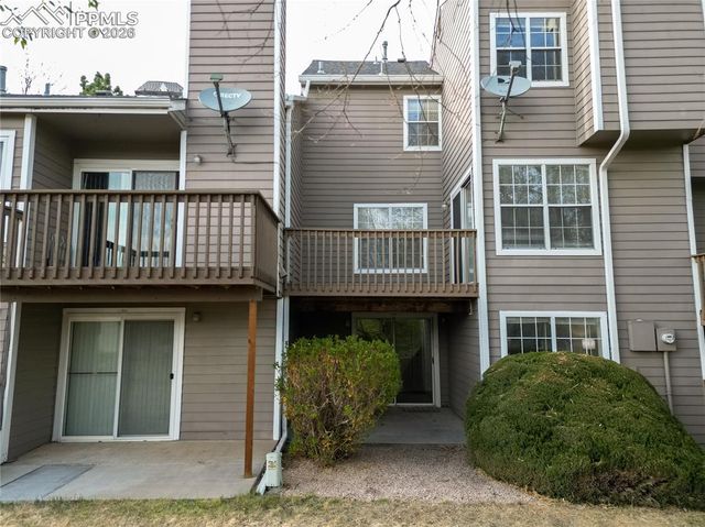 2048 Palm Drive, Colorado Springs, CO 80918
