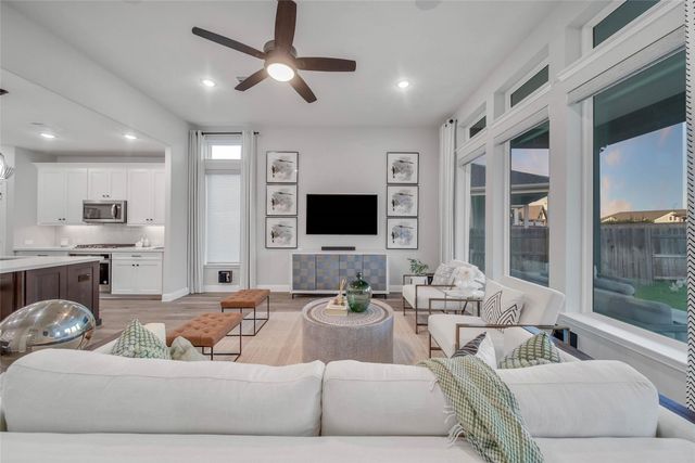 6439 Pomegranate Blossom Drive, Katy, TX 77493