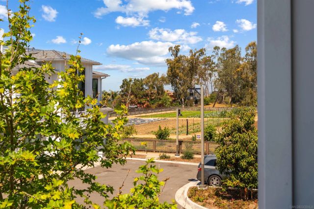 1602 San Remo Place 201, Encinitas, CA 92024