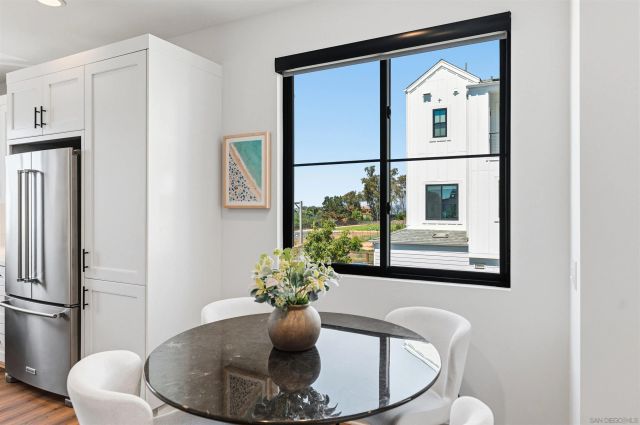1602 San Remo Place 201, Encinitas, CA 92024