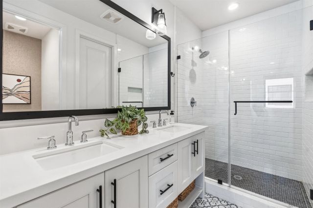 1602 San Remo Place 201, Encinitas, CA 92024