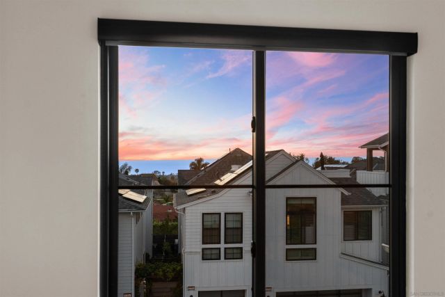 1602 San Remo Place 201, Encinitas, CA 92024