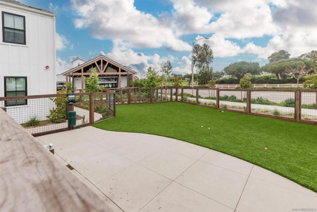 1602 San Remo Place 201, Encinitas, CA 92024
