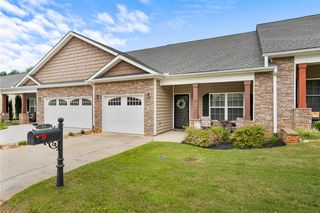 53 Hillsborough Drive, Anderson, SC 29621