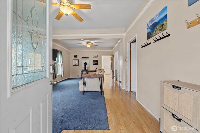 1011 E Fairhaven Avenue, Burlington, WA 98233