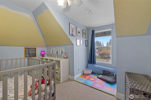 1011 E Fairhaven Avenue, Burlington, WA 98233