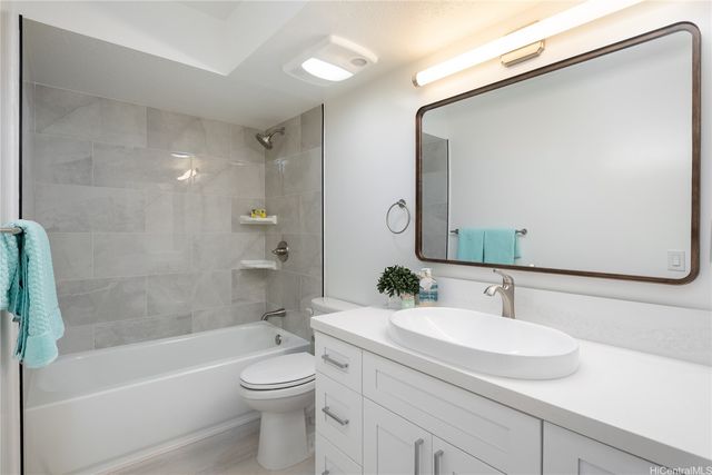 430 Keoniana Street 703, Honolulu, HI 96815