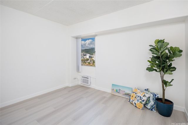 430 Keoniana Street 703, Honolulu, HI 96815