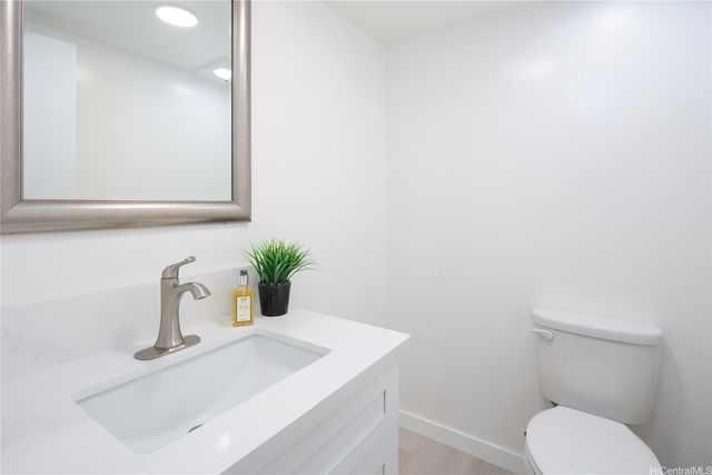 430 Keoniana Street 703, Honolulu, HI 96815