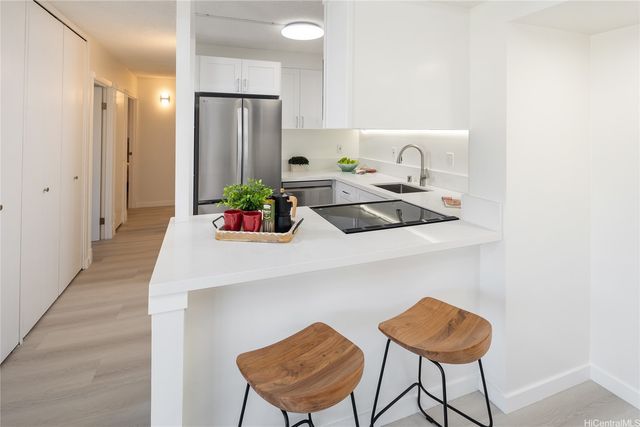 430 Keoniana Street 703, Honolulu, HI 96815