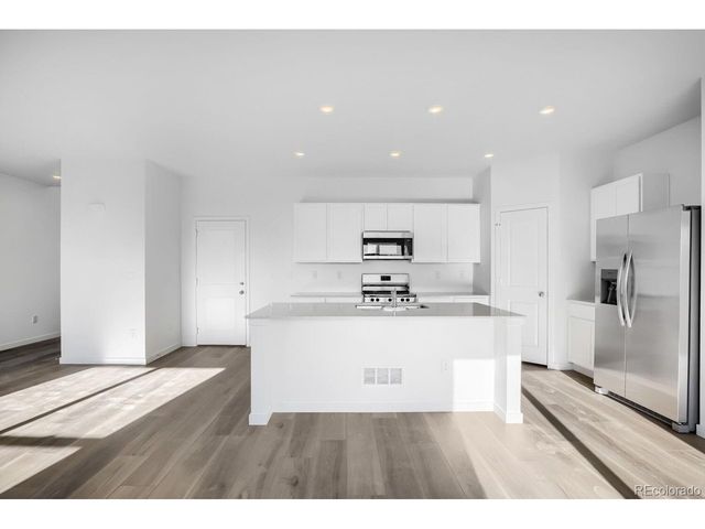 375 Wildflower Ct, Bennett, CO 80102
