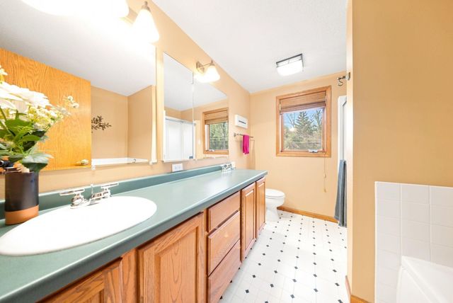 624 Galahad Road N, Hudson, WI 54016