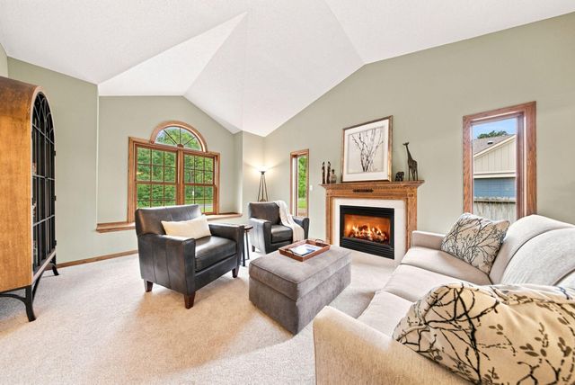 624 Galahad Road N, Hudson, WI 54016