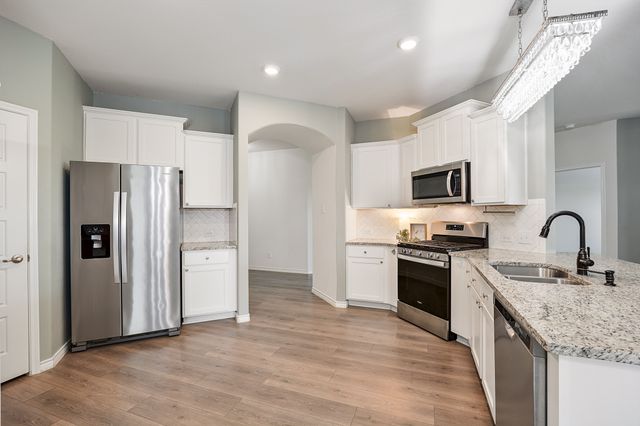 556 Declaration Way, Fate, TX 75189