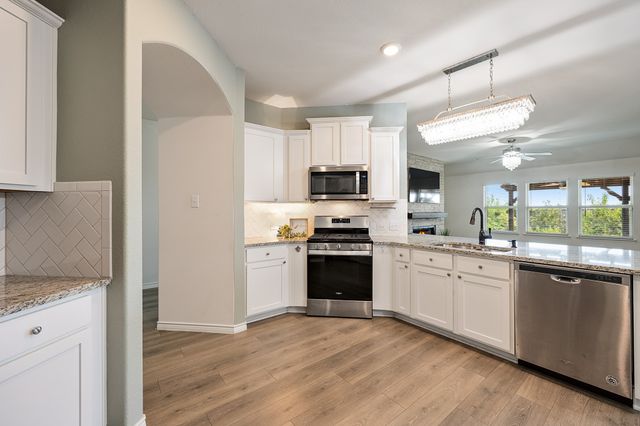 556 Declaration Way, Fate, TX 75189