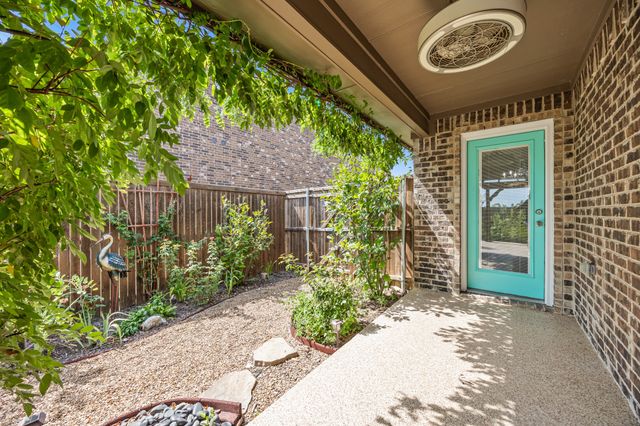 556 Declaration Way, Fate, TX 75189